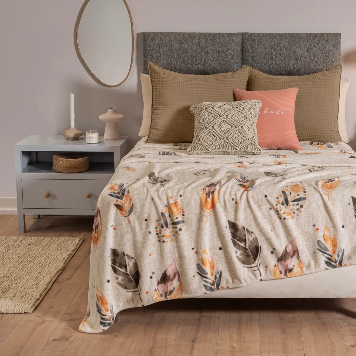 Cobertor Ligero PLUMAS, textura suave, calientito para todo el año