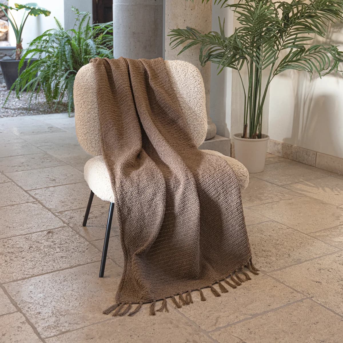Cobertor Decorativo BUCLE LATTE, Calidad Premium, tejida con textura bucle
